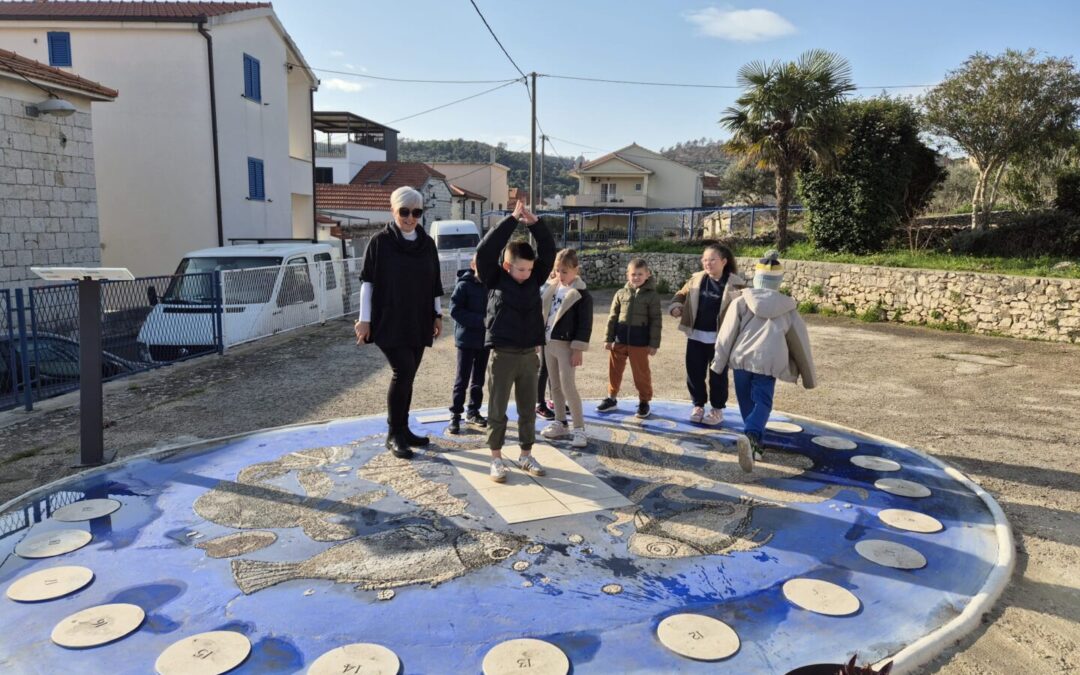 ☀️⏳ Mali istraživači na djelu!